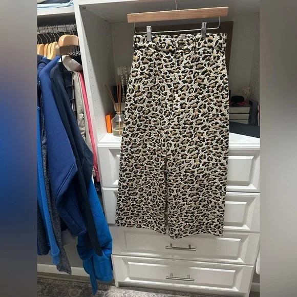 Anthropologie’s Mauve The Ettie high-rise wide leg crop pant in leopard - Picture 5 of 7